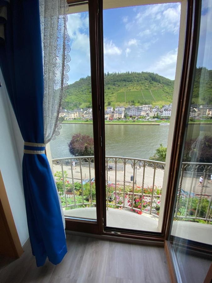 Holiday Apartment Mit Moselblick Im Moselhaus Кохем Экстерьер фото